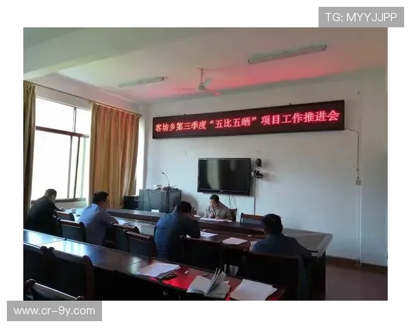 全面探讨足球脚下技术粗糙问题的形成原因与改进方向路径分析研究